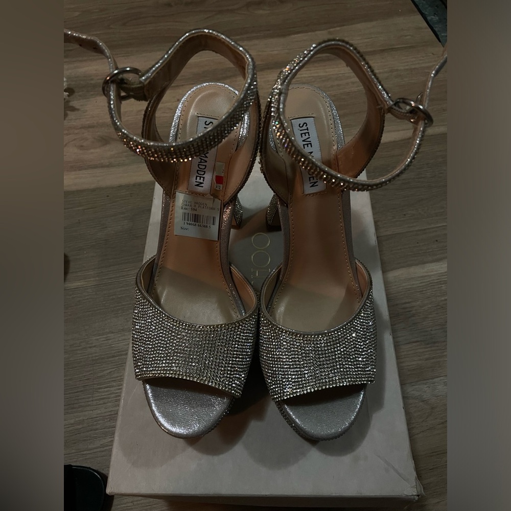 Steve Madden Glittering Silver Heels
